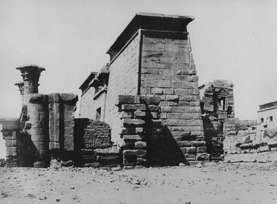 الصرح بواسطة مصور انجليزى